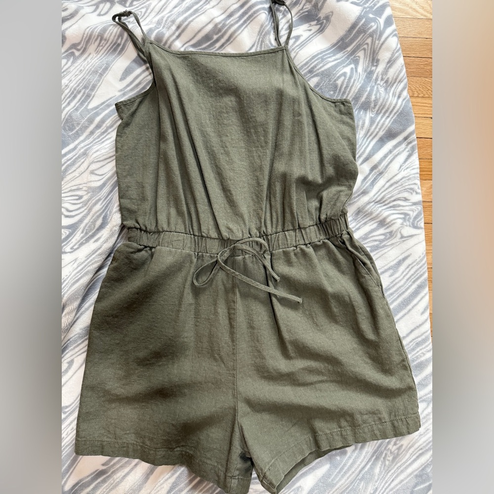 Olive Green Sleeveless Jumpsuit